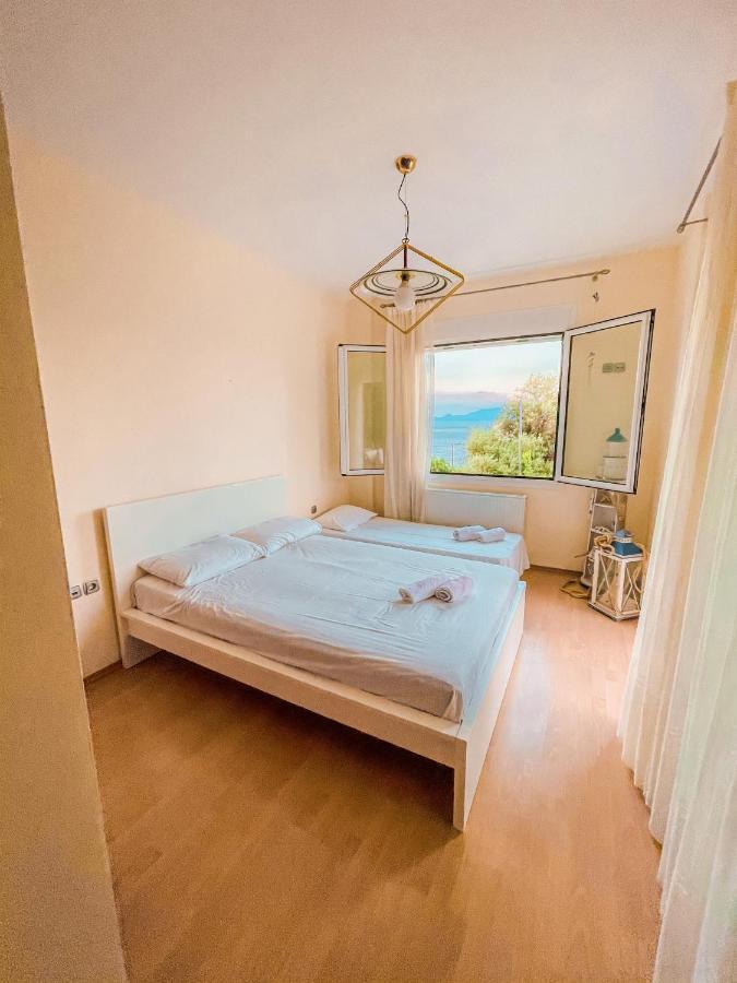 Dream Villa PalaiónTsiflíkion Buitenkant foto
