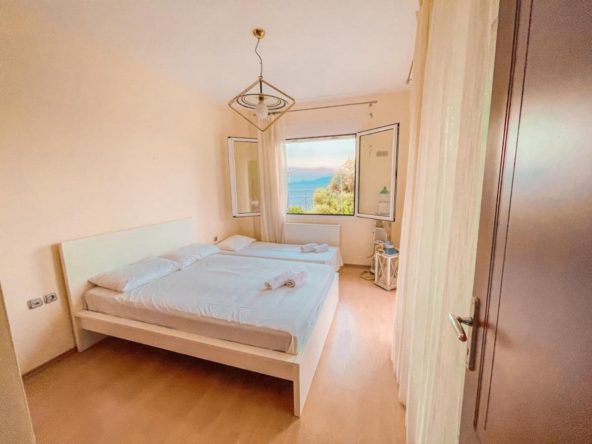 Dream Villa PalaiónTsiflíkion Buitenkant foto